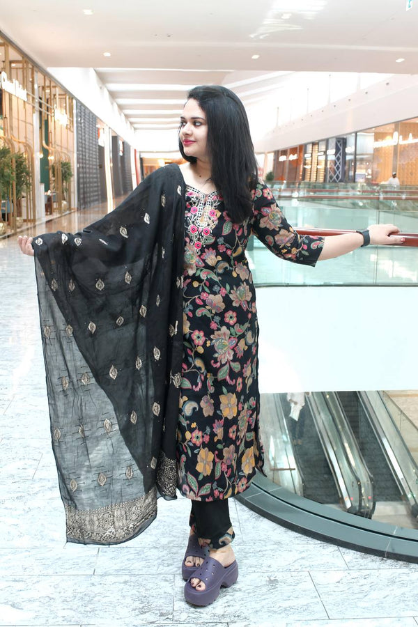 Black Premium Milano Fabric Detailed with Resham Elegance 3pc Set