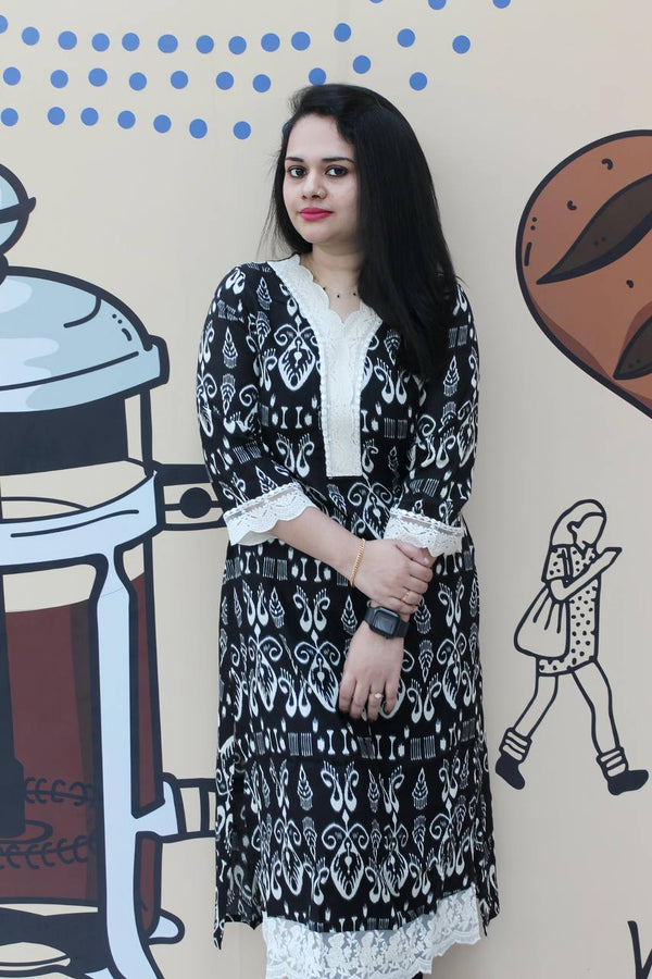 Black Ethinic Motif Printed 2pcV- Neck Straight Kurta with Pocket Pant