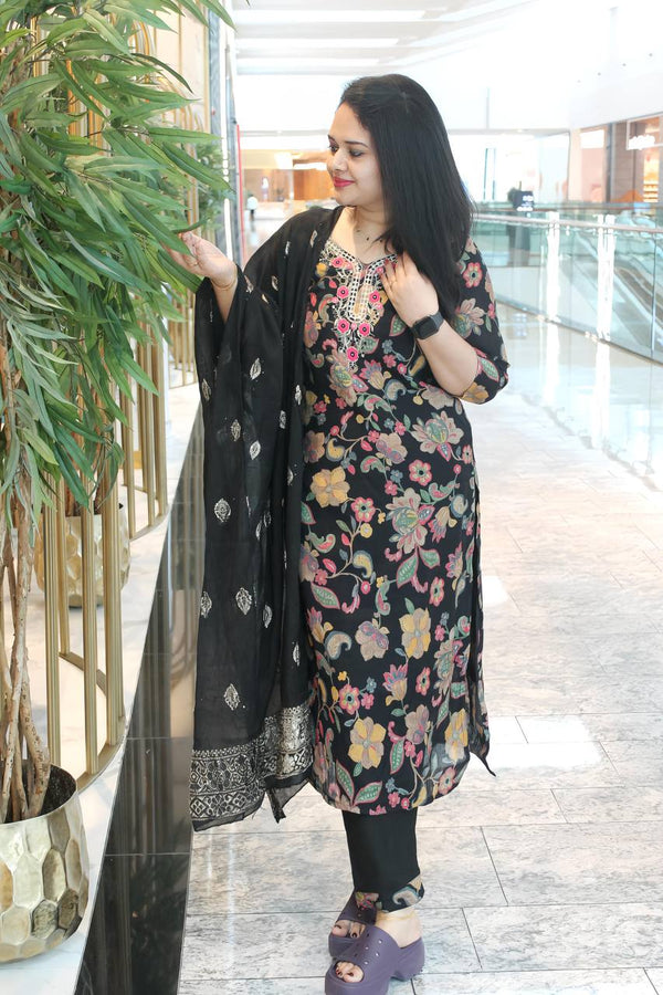 Black Premium Milano Fabric Detailed with Resham Elegance 3pc Set